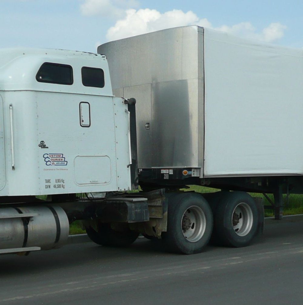 CurtainTrailer